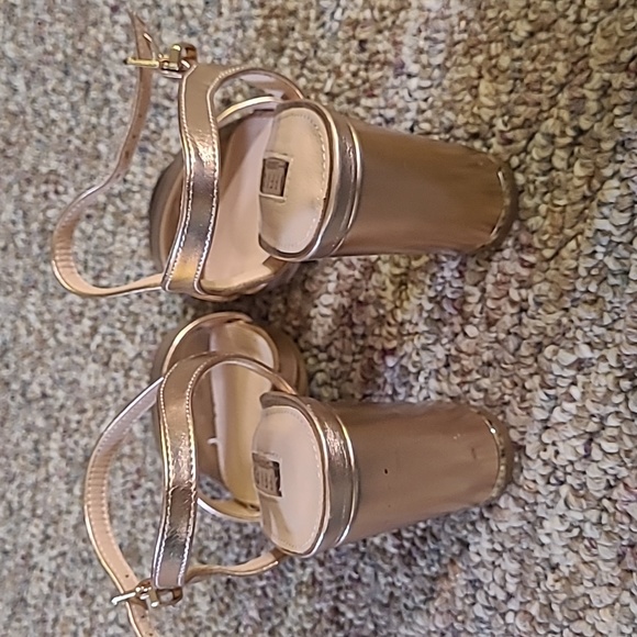 Gold block heels - Picture 3 of 6